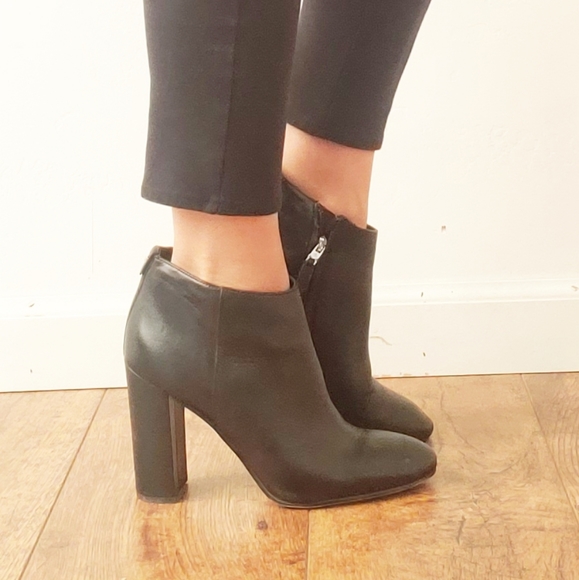 SAM EDELMAN Black Leather Round Toe booties 8 1/2 - Picture 4 of 6